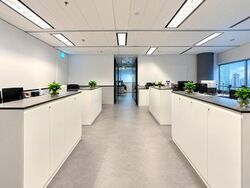 Gateway East (D7), Office #631901921